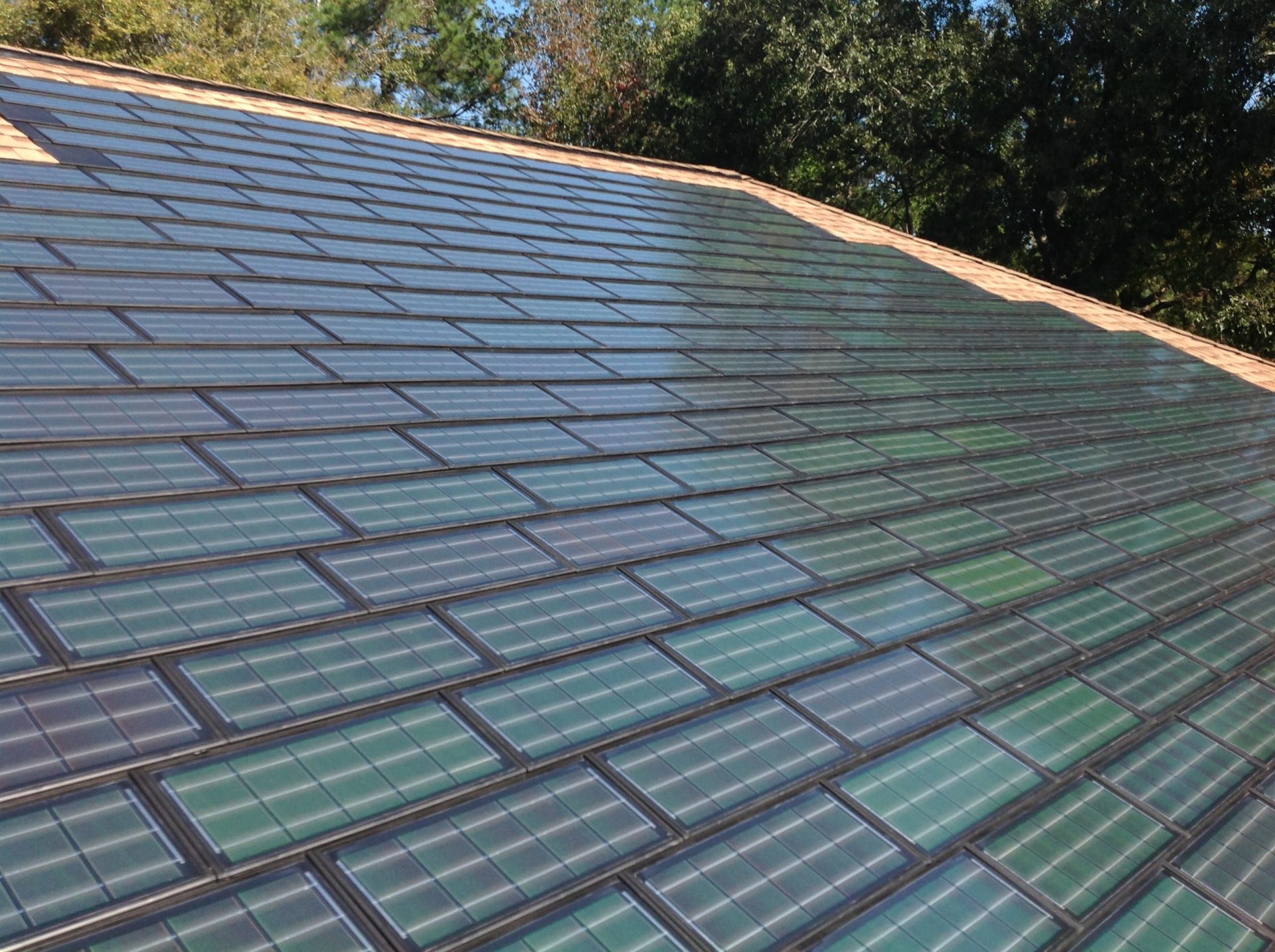 magnolia-texas-solar-shingle-array-brinkmann-quality-roofing-services